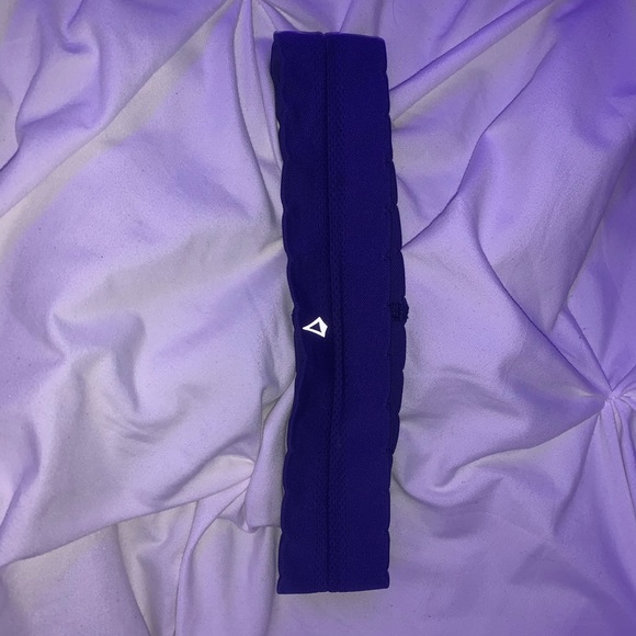 Ivviva Lululemon Headband - Picture 1 of 1